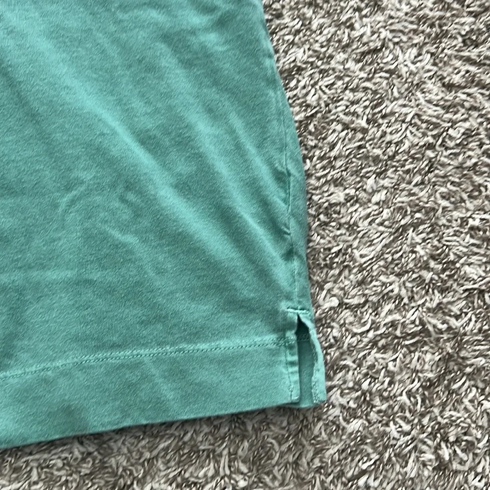 Old Navy XS tee - Picture 3 of 3